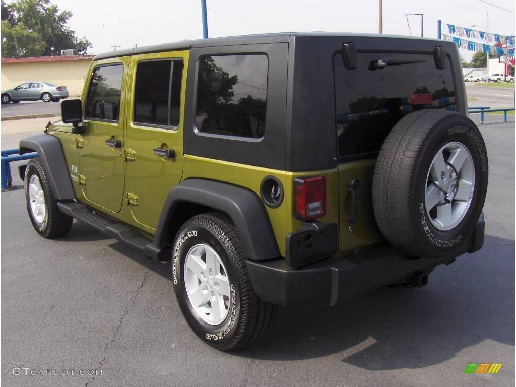 2007 Wrangler Unlimited X - Rescue Green Metallic / Dark Slate Gray/Medium Slate Gray photo #2