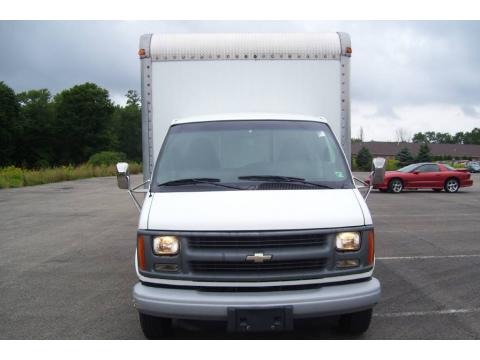 2002 Chevrolet Express Cutaway 3500 Commercial Moving Van Data, Info and Specs