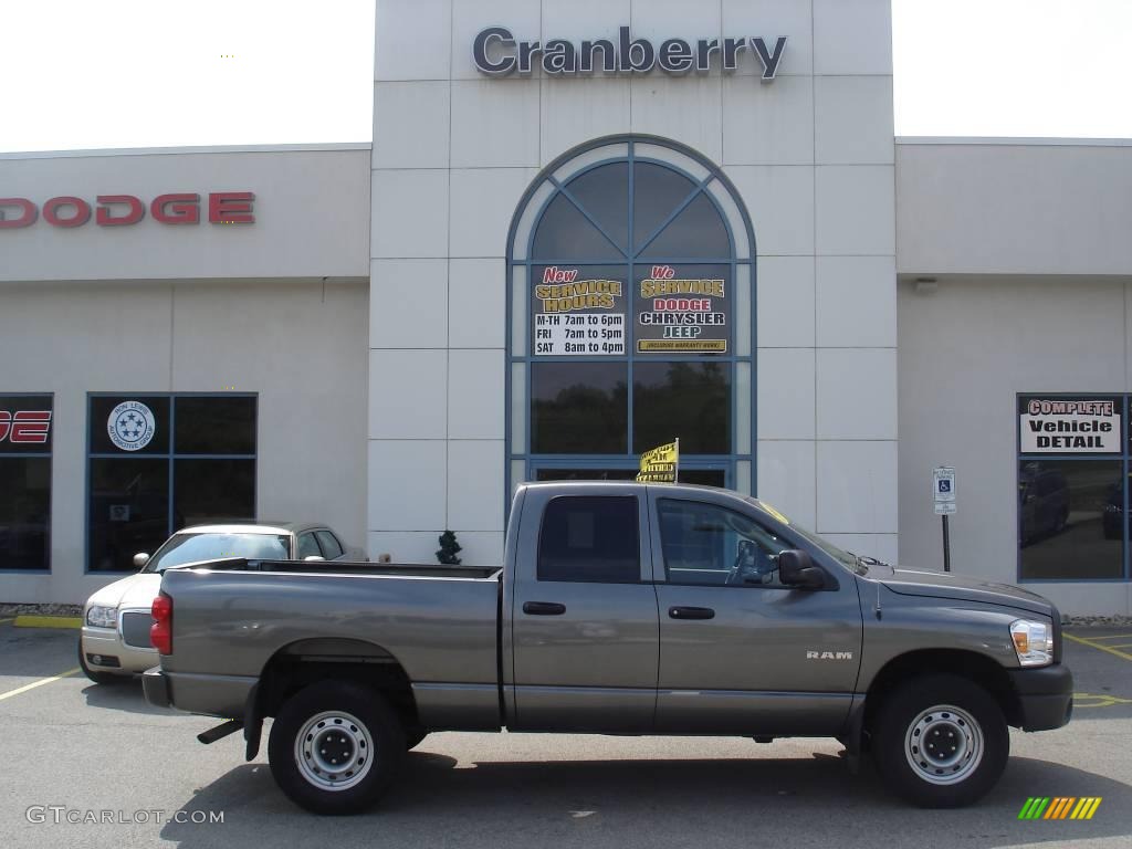 2008 Ram 1500 ST Quad Cab 4x4 - Mineral Gray Metallic / Medium Slate Gray photo #1