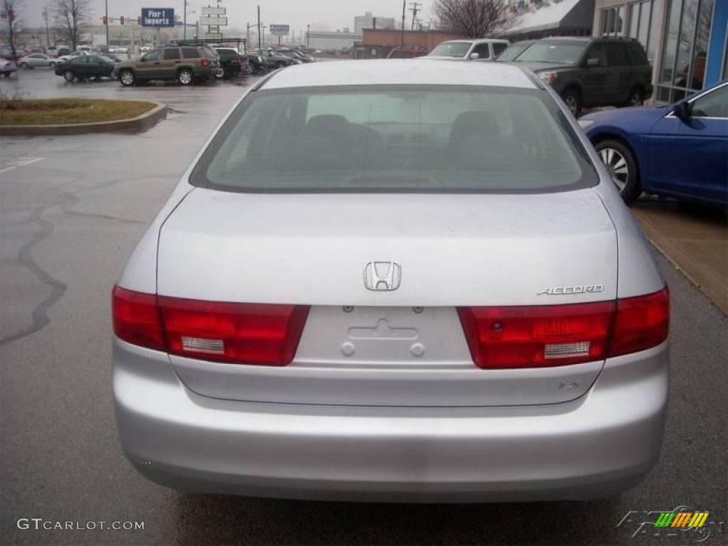 2006 Accord LX Sedan - Alabaster Silver Metallic / Gray photo #4