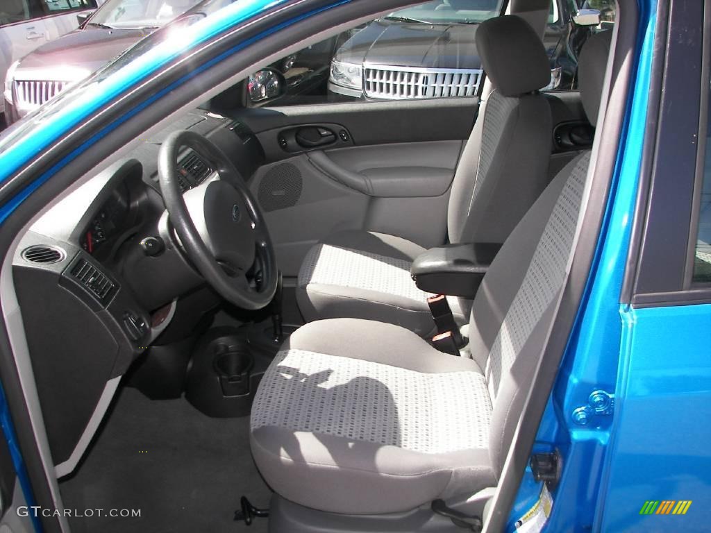 2007 Ford Focus ZX4 SE Sedan Front Seat Photo #16947661