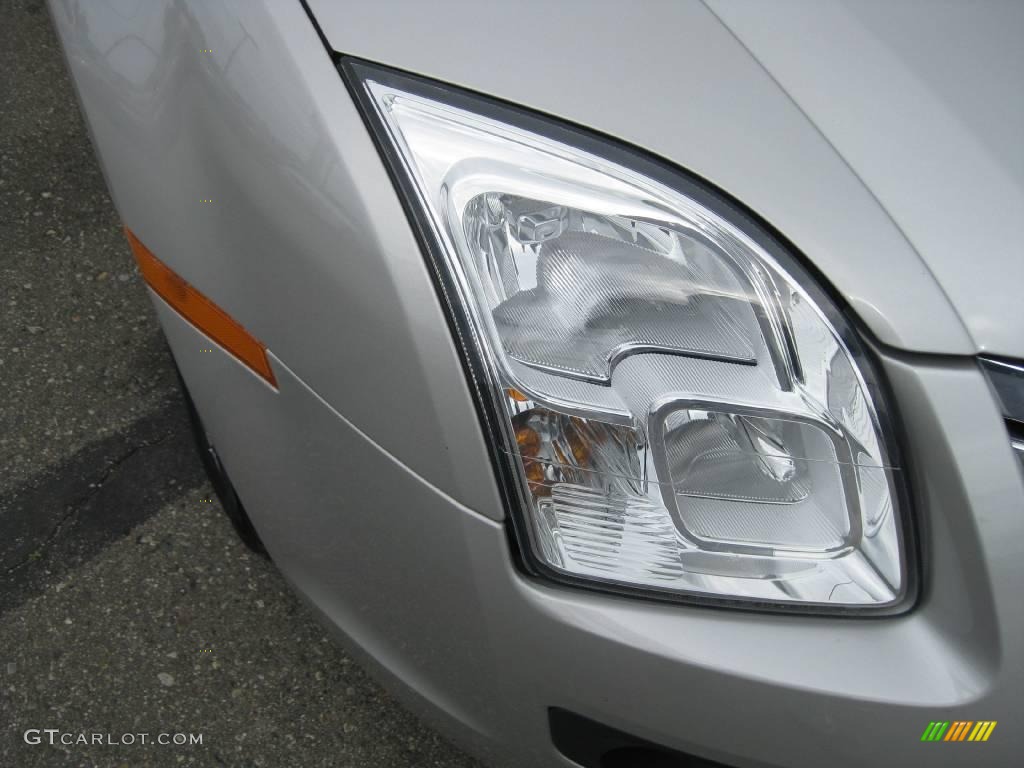 2008 Fusion SE - Brilliant Silver Metallic / Camel photo #15