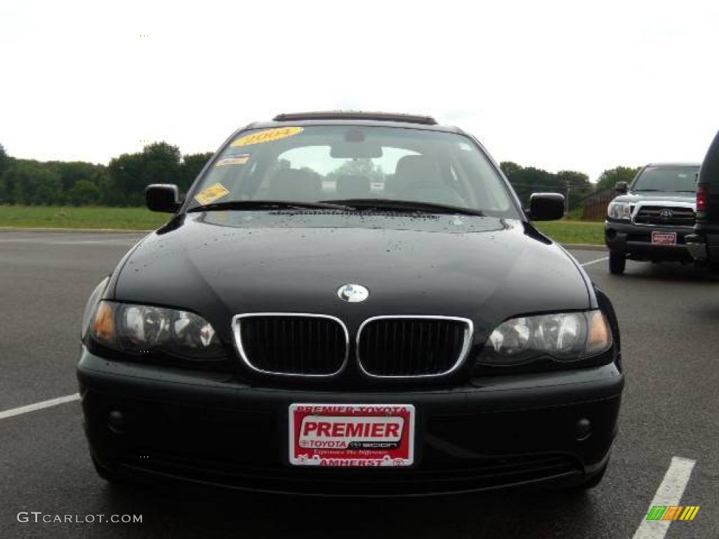 2004 3 Series 325i Sedan - Jet Black / Sand photo #8