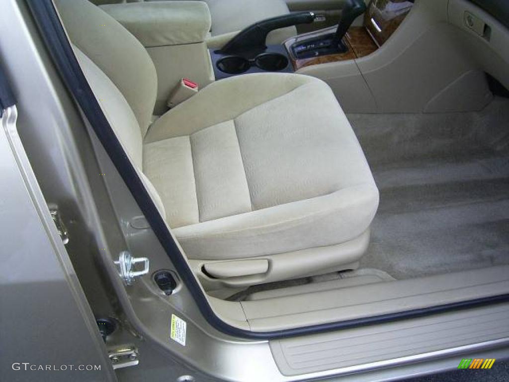 2005 Accord EX Sedan - Desert Mist Metallic / Gray photo #12