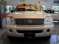 2005 Ivory Parchment Tri-Coat Mercury Mountaineer V8 Premier AWD  photo #5