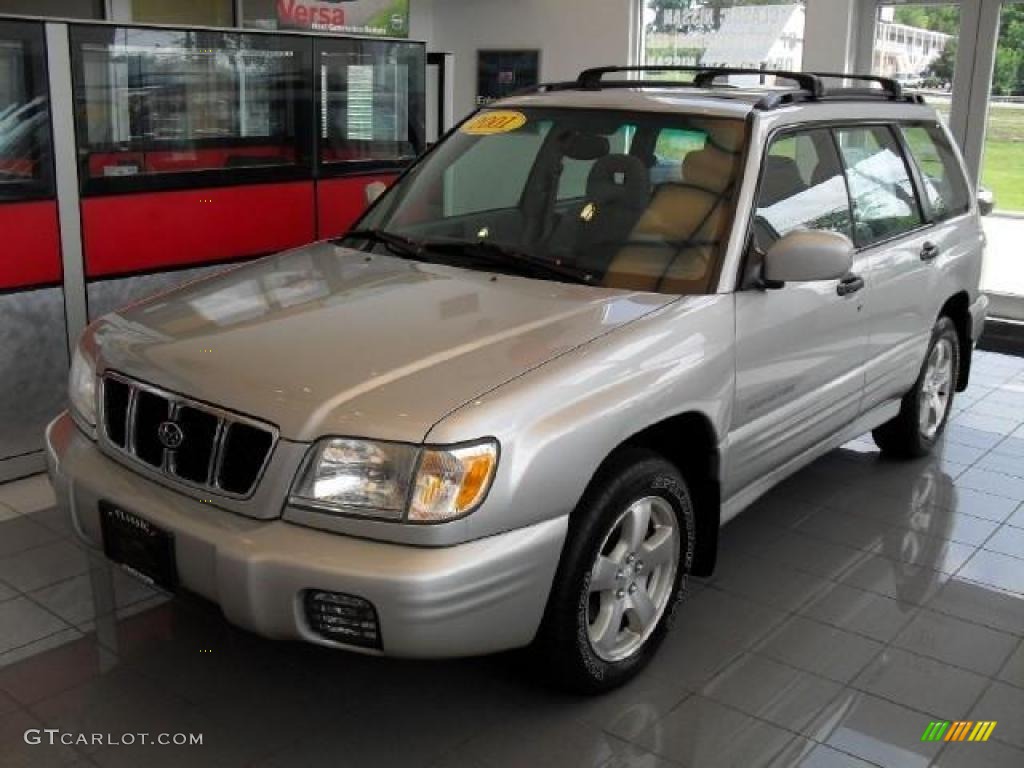 Silverthorn Metallic Subaru Forester