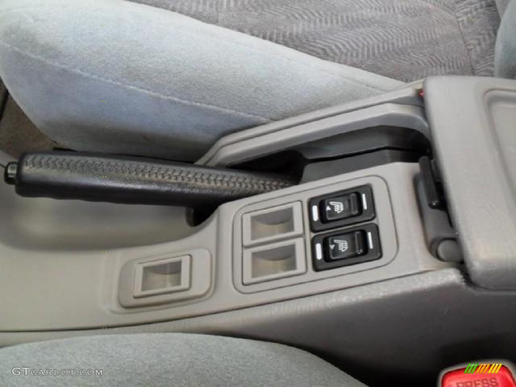 2001 Forester 2.5 S - Silverthorn Metallic / Gray photo #32