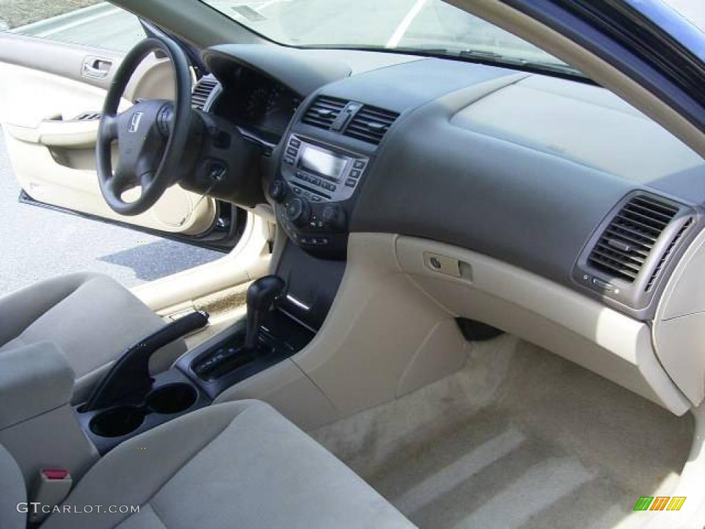 2006 Accord LX Sedan - Nighthawk Black Pearl / Ivory photo #13