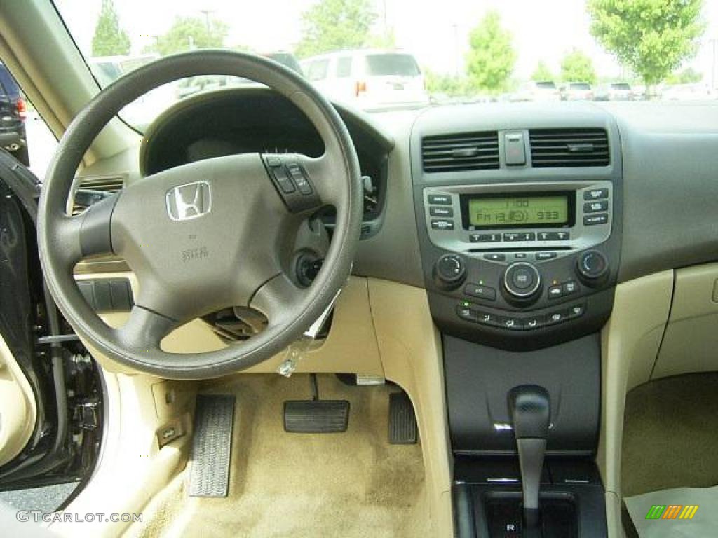 2006 Accord LX Sedan - Nighthawk Black Pearl / Ivory photo #16