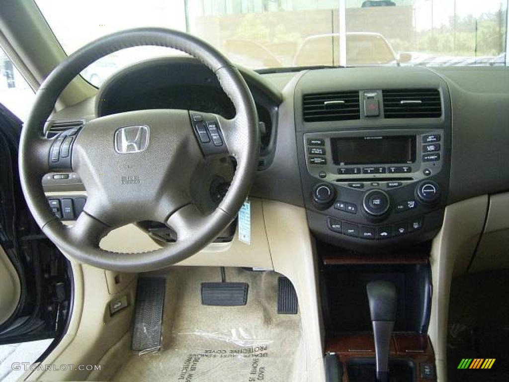 2006 Accord EX-L V6 Sedan - Nighthawk Black Pearl / Ivory photo #19
