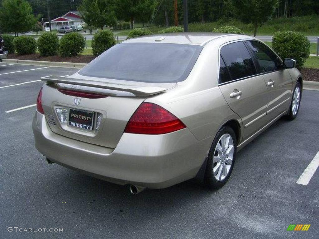 2006 Accord EX-L V6 Sedan - Desert Mist Metallic / Ivory photo #4