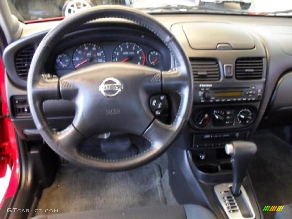 2005 Sentra 1.8 S Special Edition - Code Red / Charcoal photo #21