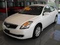 2009 Winter Frost Pearl Nissan Altima 2.5 S  photo #1