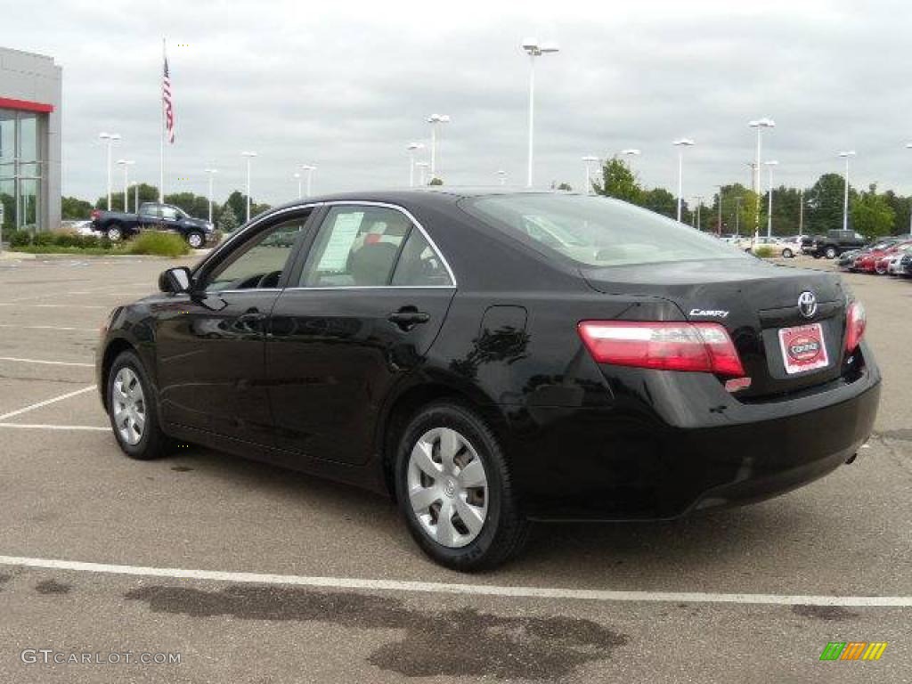 2007 Camry LE - Black / Bisque photo #9