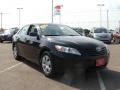 Black - Camry LE Photo No. 7
