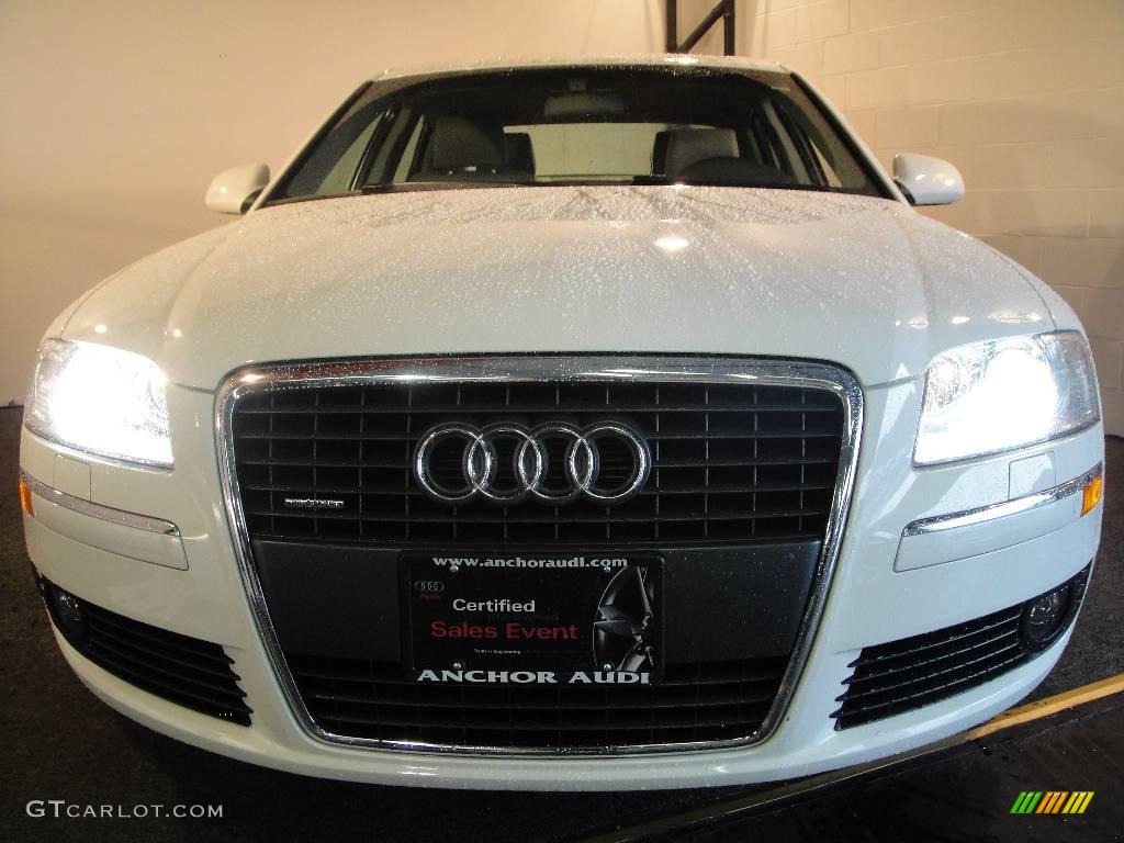 2006 A8 4.2 quattro - Arctic White / Platinum photo #2