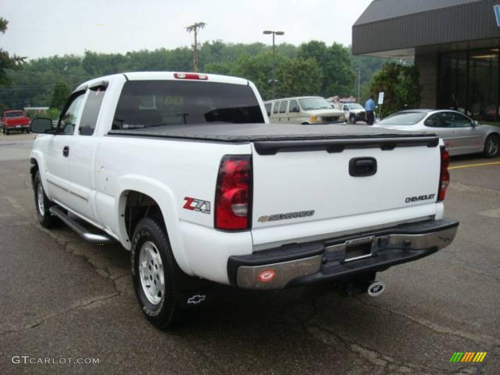 2004 Silverado 1500 Z71 Extended Cab 4x4 - Summit White / Dark Charcoal photo #2