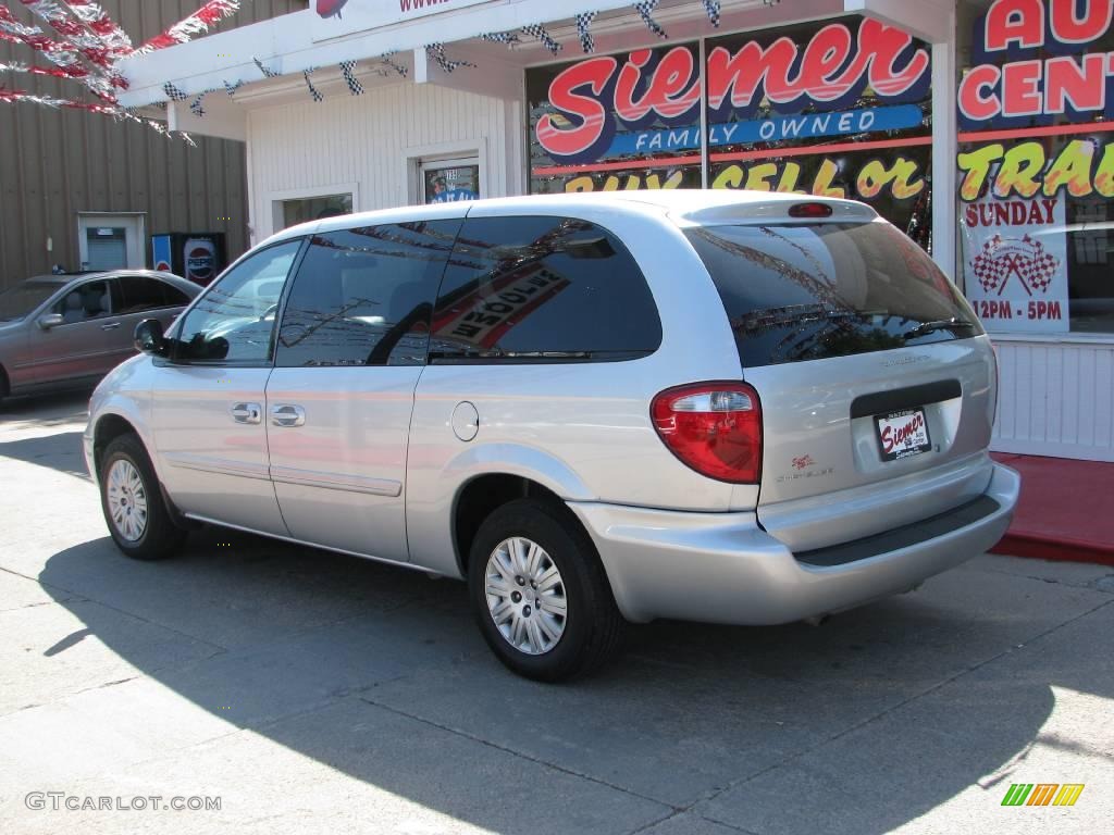 2007 Town & Country LX - Bright Silver Metallic / Medium Slate Gray photo #20