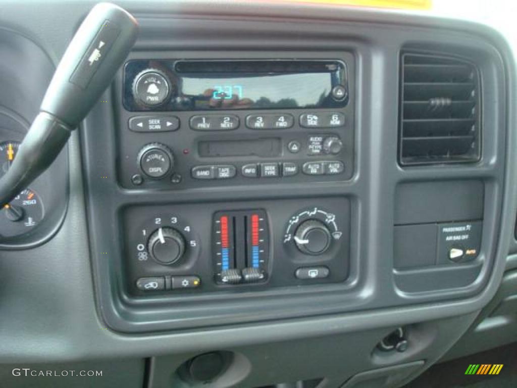 2004 Silverado 1500 Z71 Extended Cab 4x4 - Summit White / Dark Charcoal photo #18