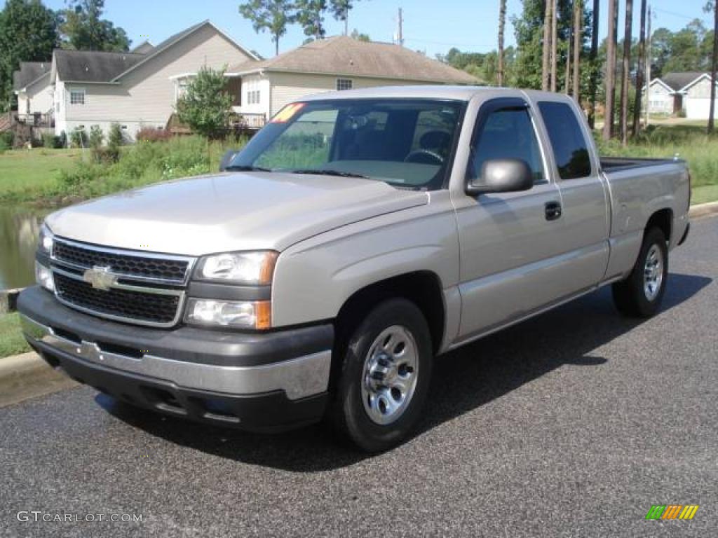 2006 Silverado 1500 LS Extended Cab - Silver Birch Metallic / Dark Charcoal photo #4