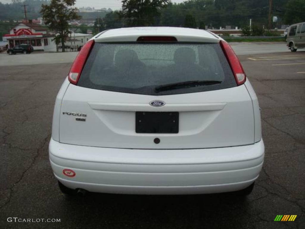 2007 Focus ZX5 SES Hatchback - Cloud 9 White / Charcoal/Light Flint photo #3