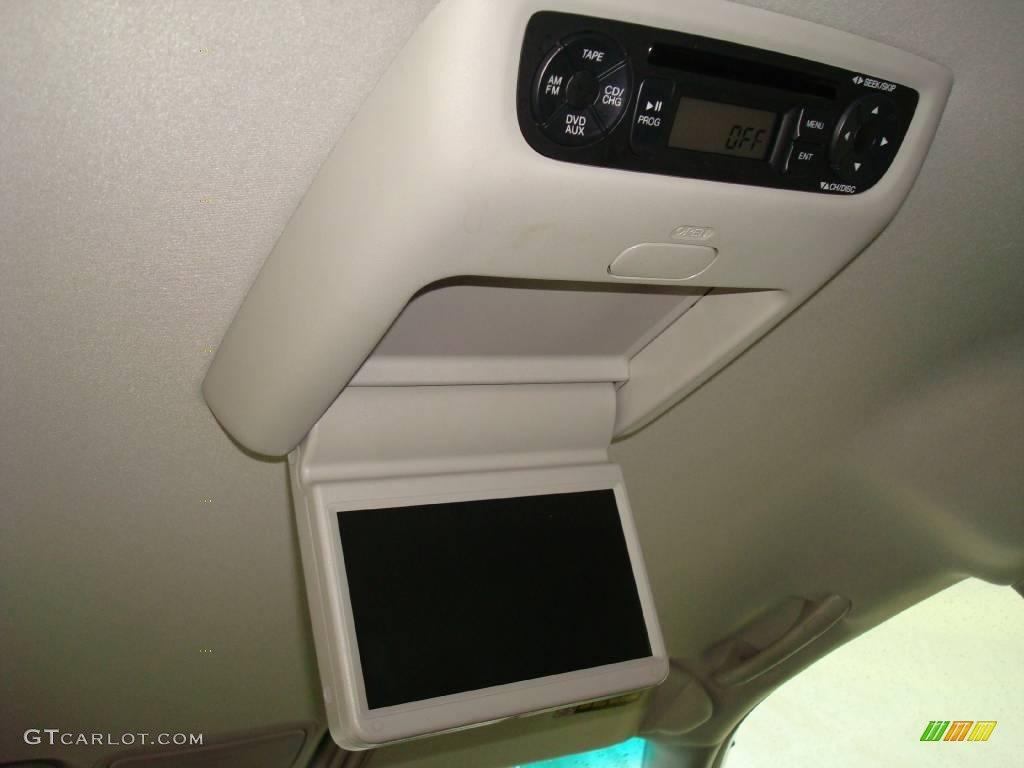 2004 Odyssey EX - Starlight Silver Metallic / Gray photo #23