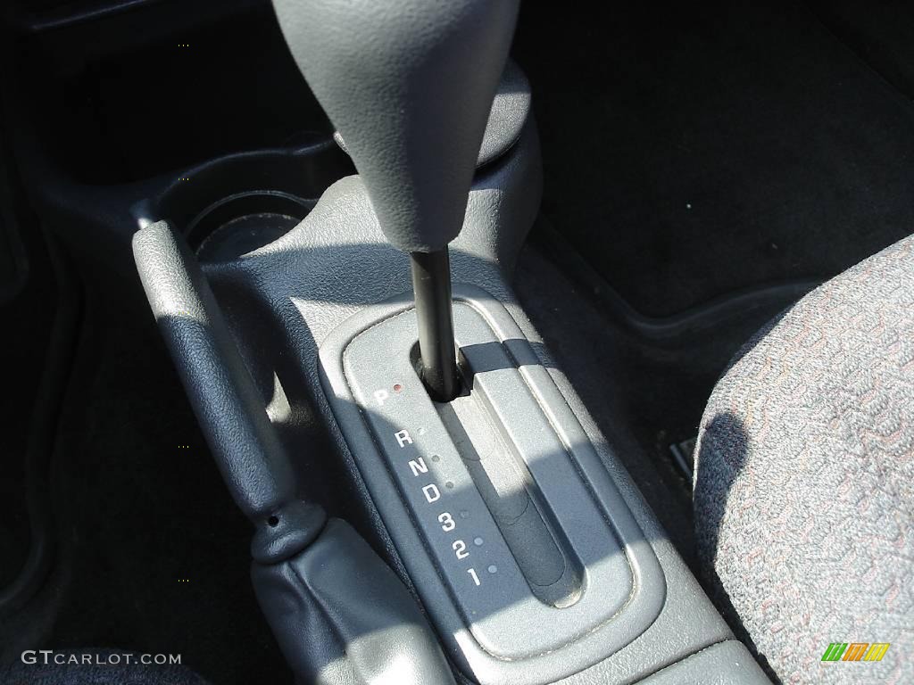 2002 Sunfire SE Coupe - Mayan Gold / Graphite photo #16