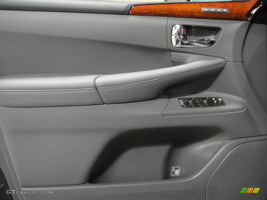 2008 LX 570 - Onyx Black / Dark Gray photo #8