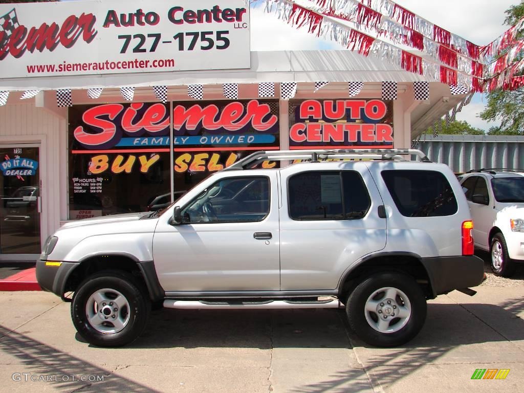 2003 Xterra SE V6 4x4 - Silver Ice Metallic / Charcoal photo #1