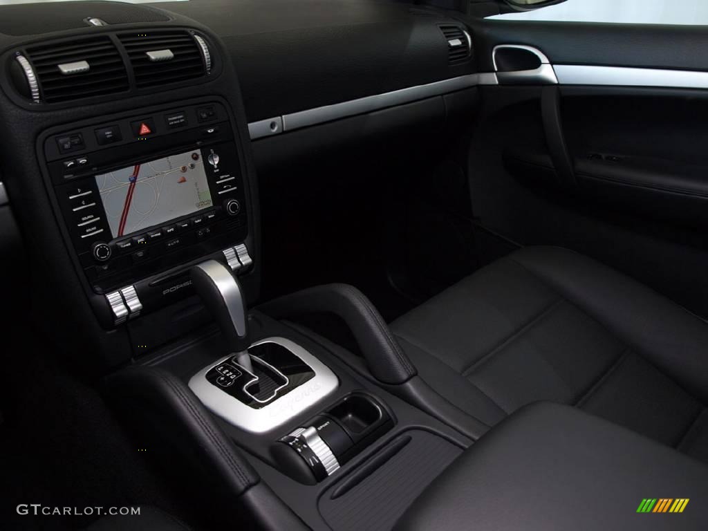 2009 Cayenne Tiptronic - Black / Black photo #11