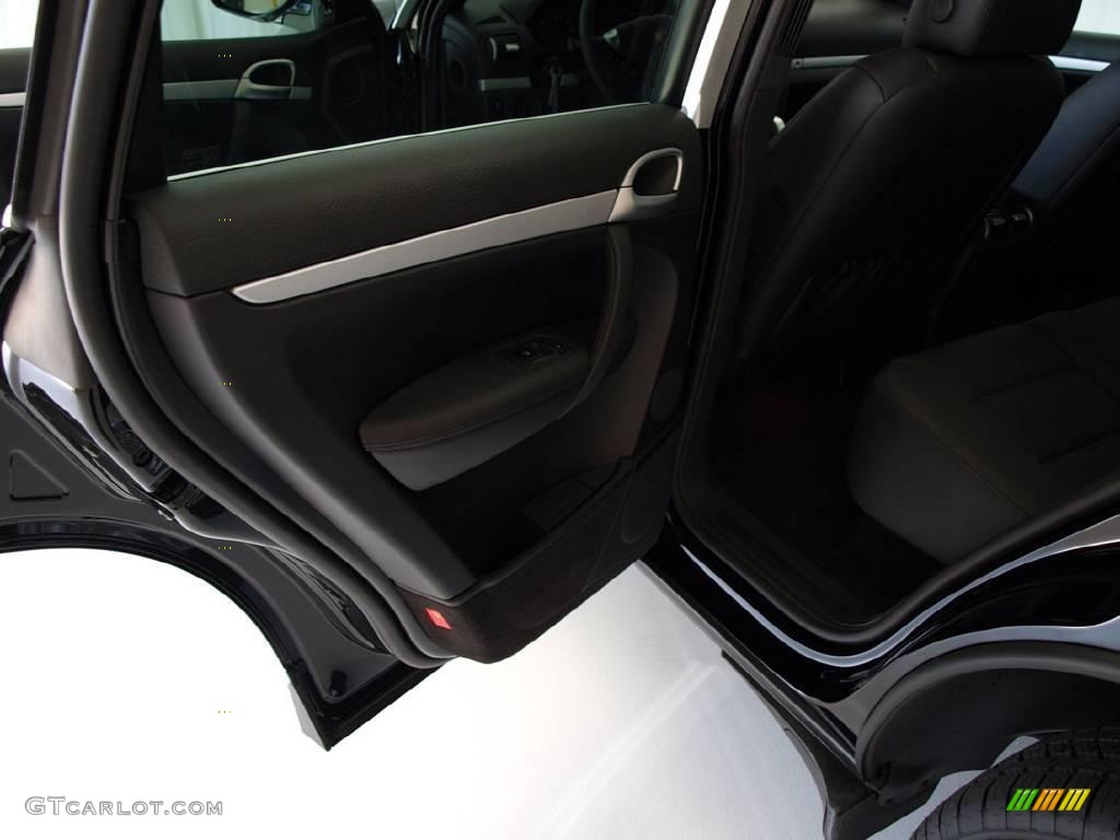 2009 Cayenne Tiptronic - Black / Black photo #15