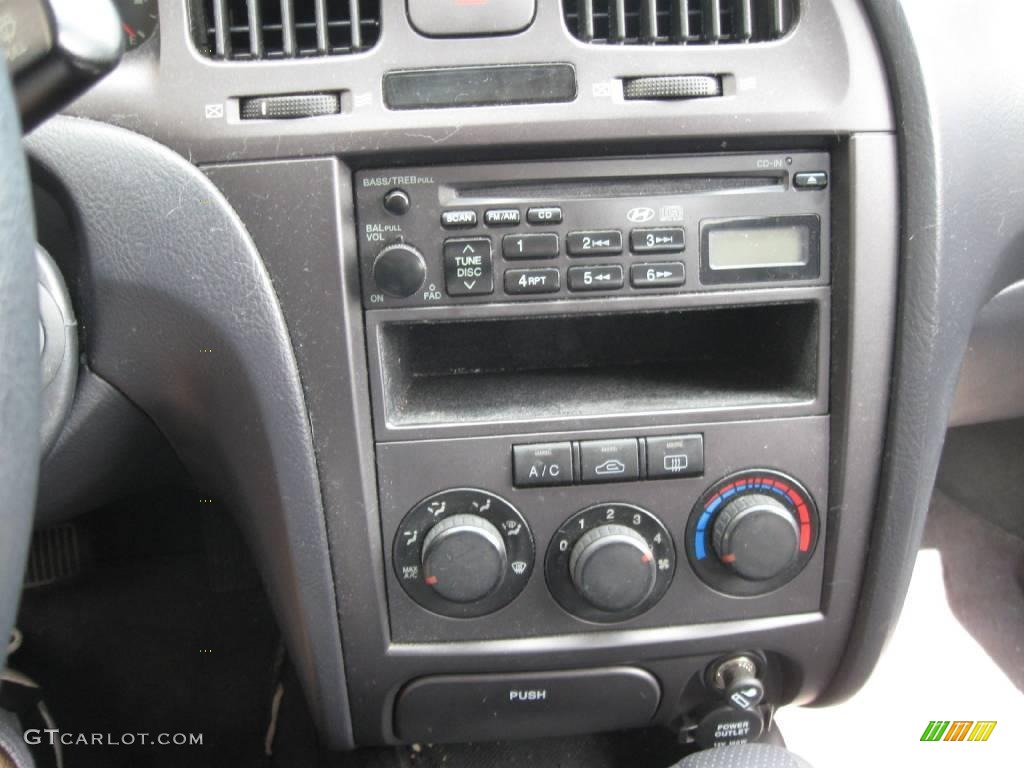 2004 Elantra GLS Sedan - Sterling Silver / Gray photo #6
