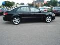 Ebony Black - Sonata Limited V6 Photo No. 7