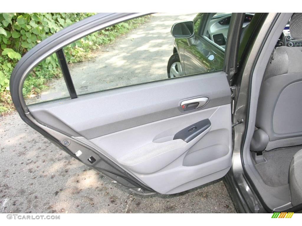 2006 Civic LX Sedan - Galaxy Gray Metallic / Gray photo #16