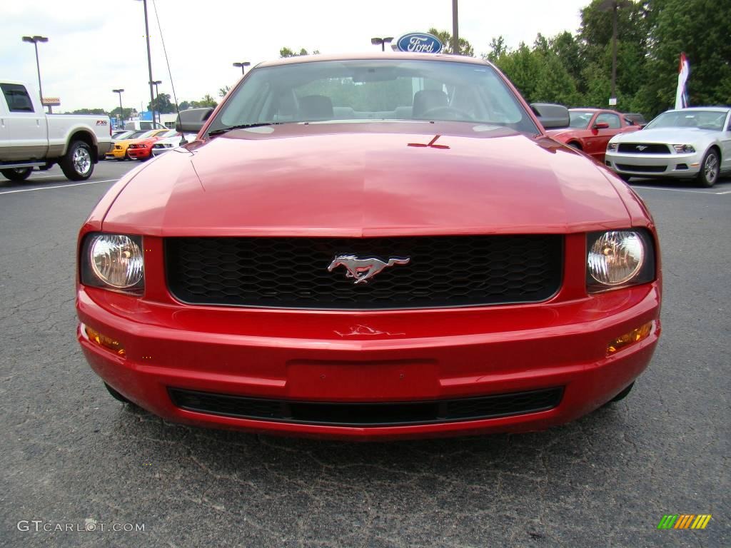 2009 Mustang V6 Coupe - Dark Candy Apple Red / Light Graphite photo #7