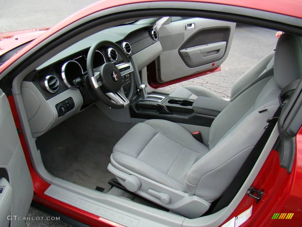 2009 Mustang V6 Coupe - Dark Candy Apple Red / Light Graphite photo #8