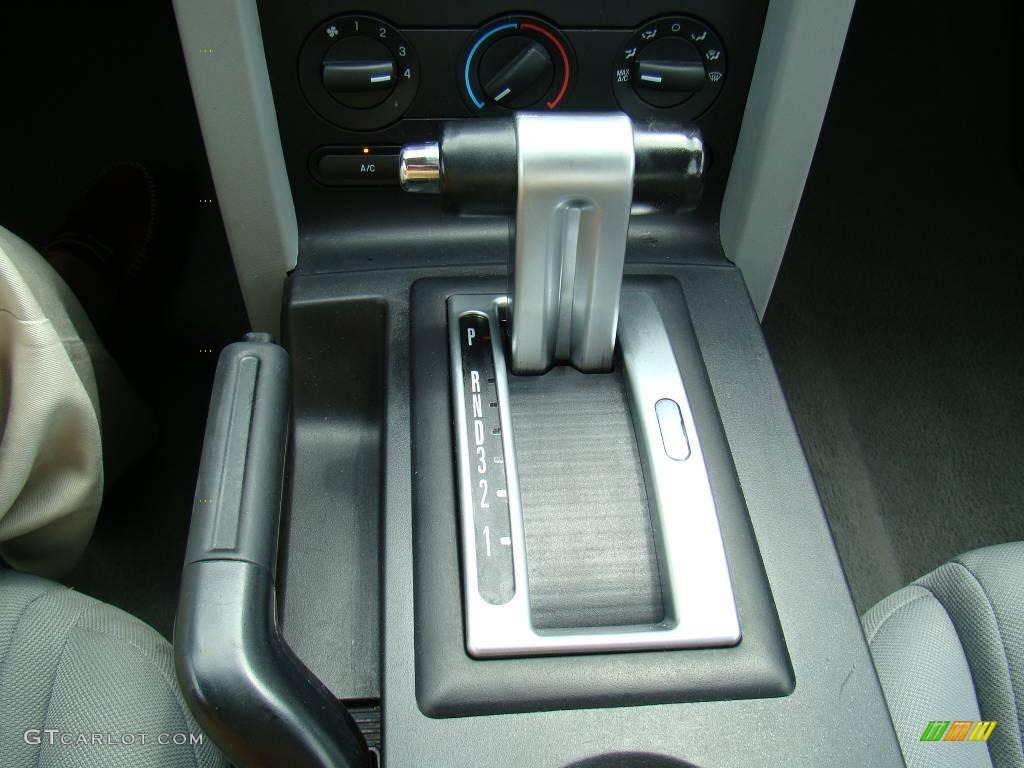 2009 Mustang V6 Coupe - Dark Candy Apple Red / Light Graphite photo #18