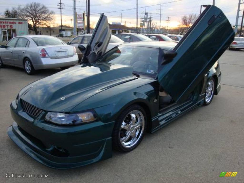 2003 Tropic Green Metallic Ford Mustang Gt Coupe 1704010