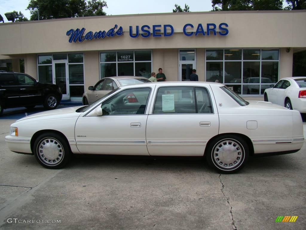 1999 DeVille Sedan - White Diamond / Neutral Shale photo #1