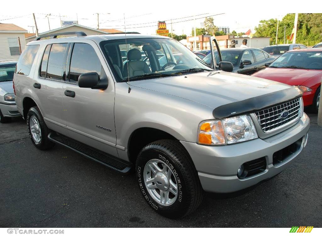 2004 Explorer XLT - Silver Birch Metallic / Graphite photo #1