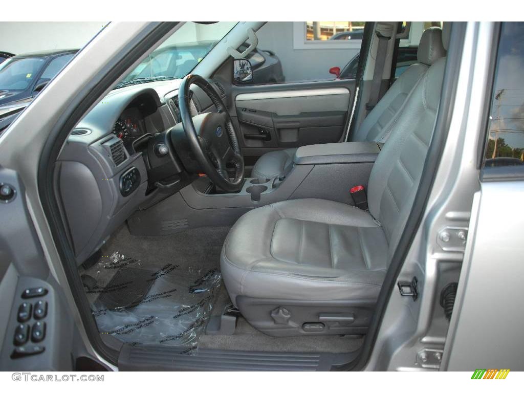 2004 Explorer XLT - Silver Birch Metallic / Graphite photo #11