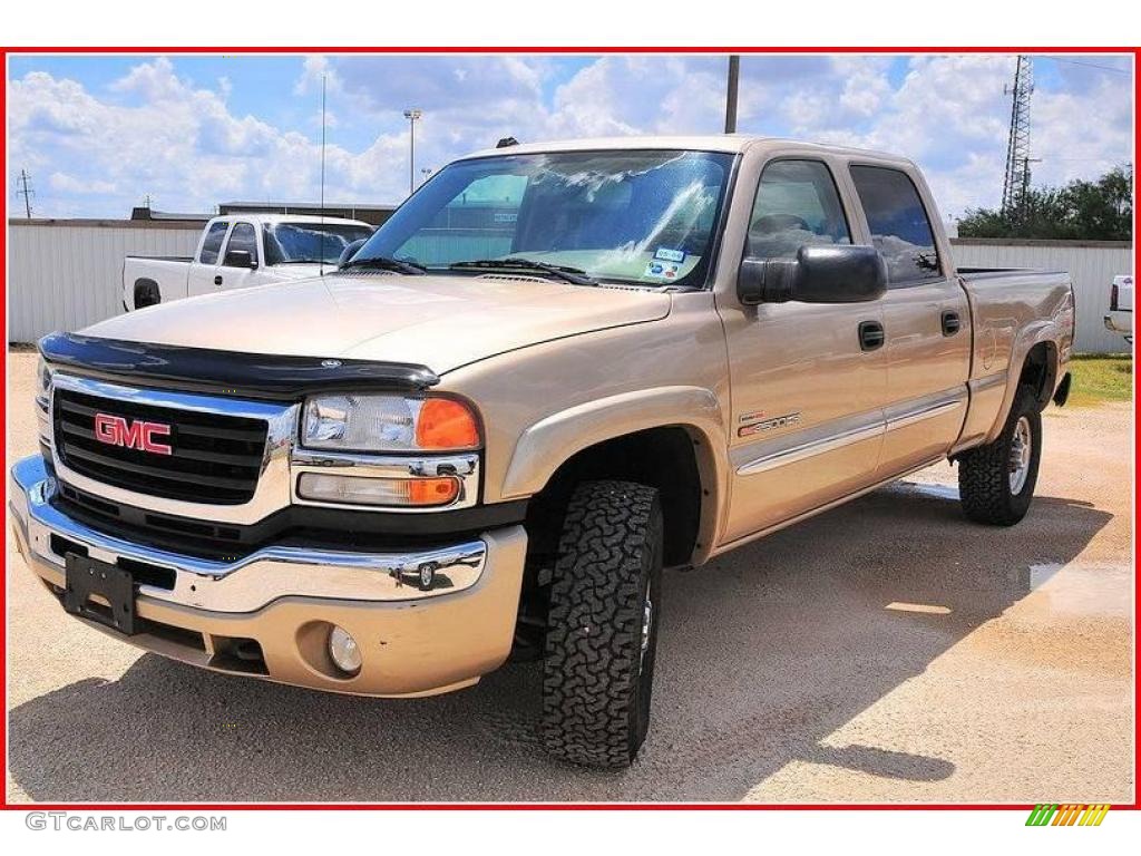 2005 Sierra 2500HD SLE Crew Cab 4x4 - Sand Beige Metallic / Neutral photo #1