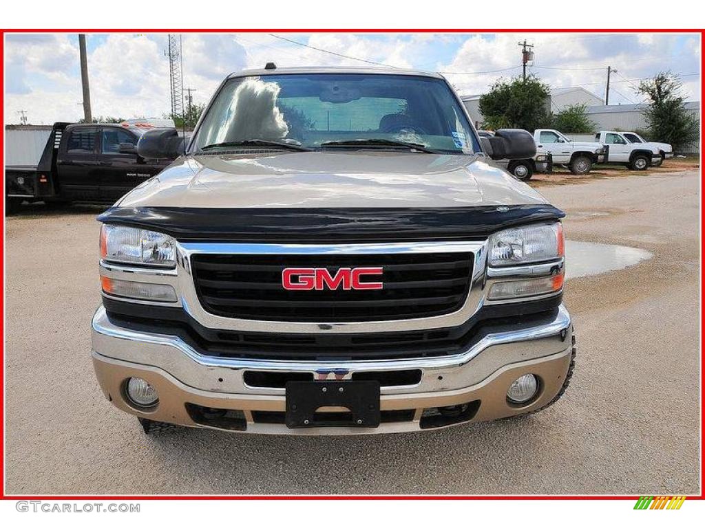 2005 Sierra 2500HD SLE Crew Cab 4x4 - Sand Beige Metallic / Neutral photo #11