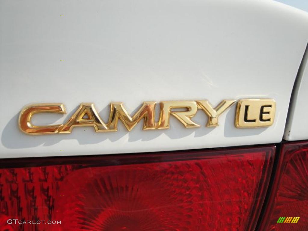 2000 Camry LE - Super White / Oak photo #10