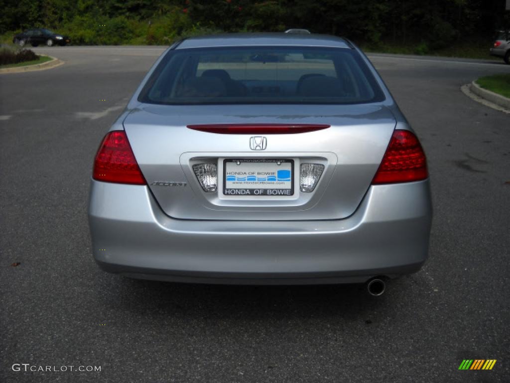 2006 Accord EX Sedan - Alabaster Silver Metallic / Black photo #4
