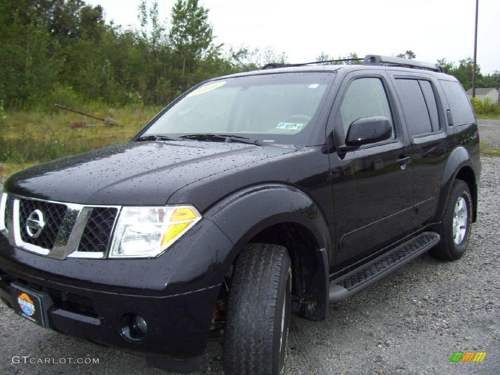 2006 Pathfinder SE 4x4 - Super Black / Desert photo #1