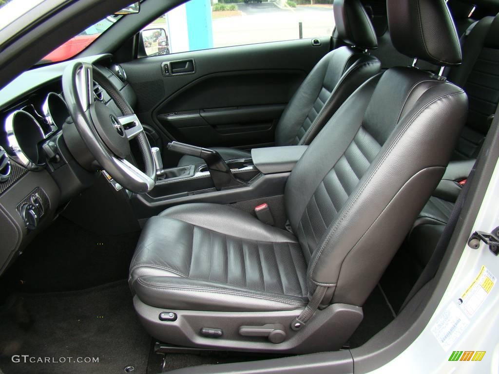 2006 Mustang GT Premium Coupe - Satin Silver Metallic / Dark Charcoal photo #25