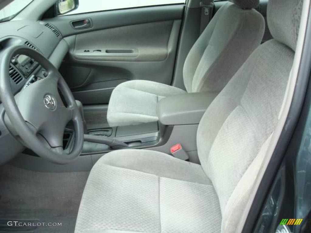 2004 Camry LE - Aspen Green Pearl / Stone photo #10