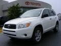 Super White - RAV4 4WD Photo No. 1