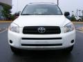 Super White - RAV4 4WD Photo No. 13